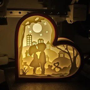 قاب سه‌بعدی نورانی